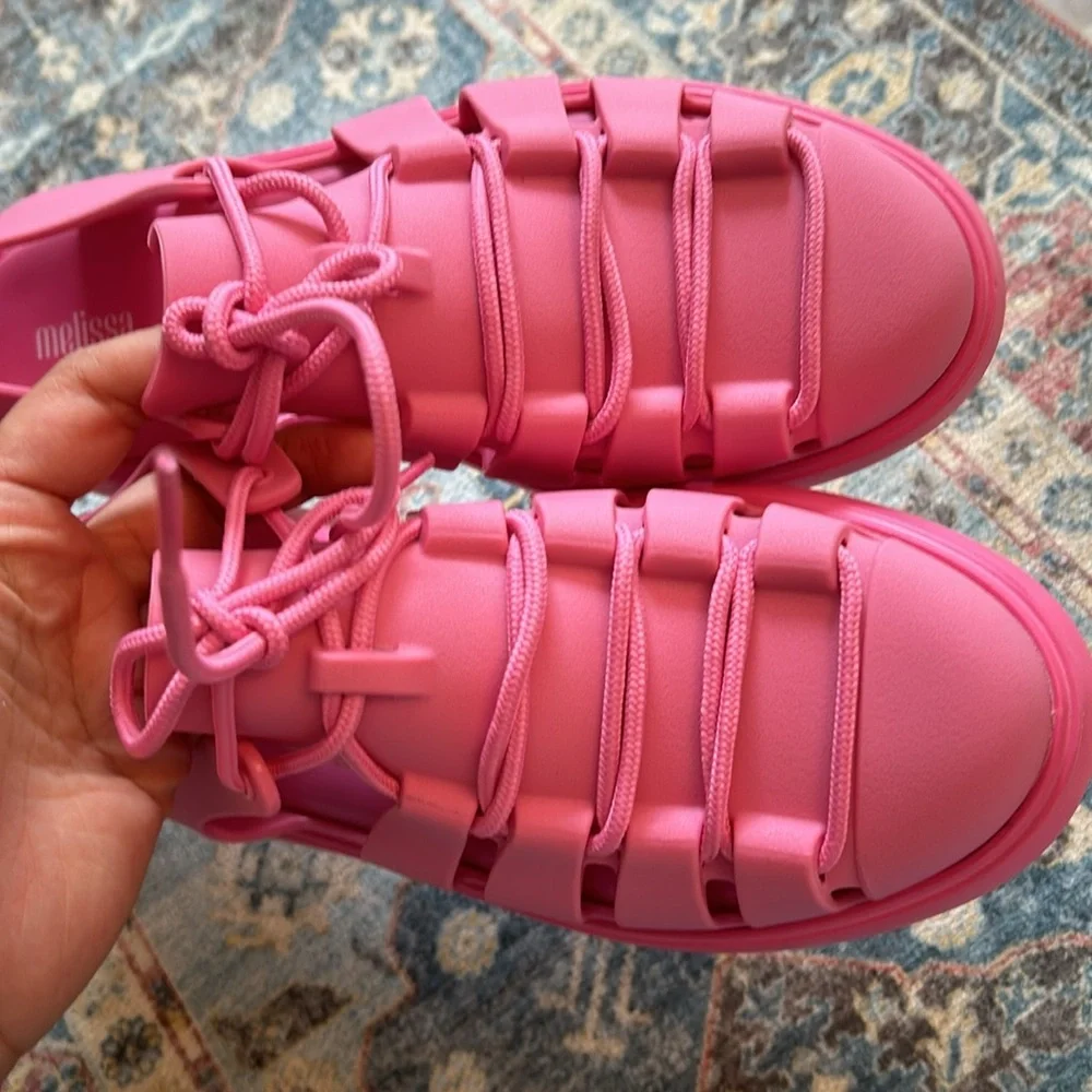 Melissa match sneaker